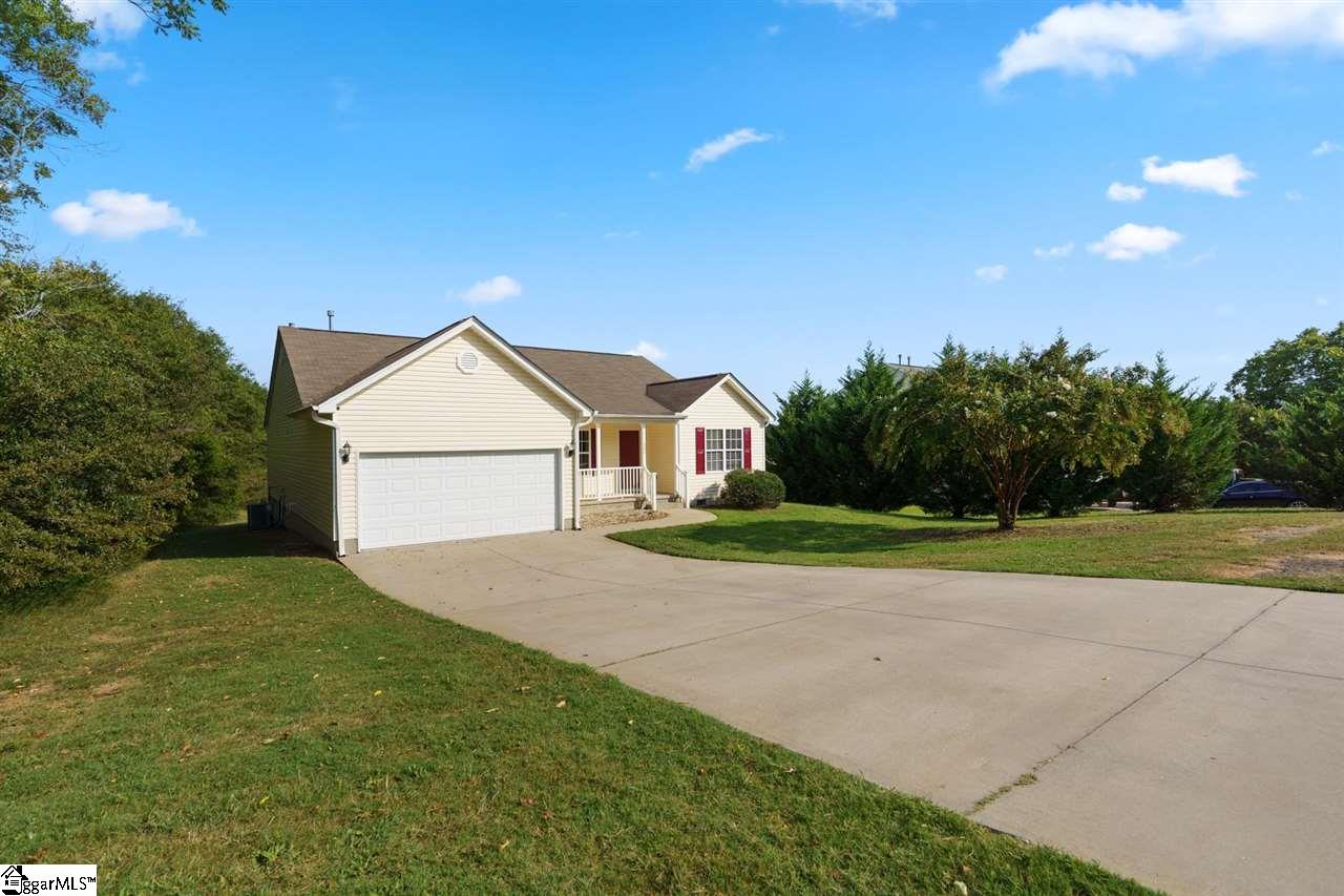 302 Webb Road Gray Court, SC 29645 - Photo 21 of 23