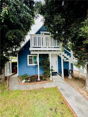 $2,200 | 24263 Los Codona Avenue, Unit C, Torrance, CA 90505