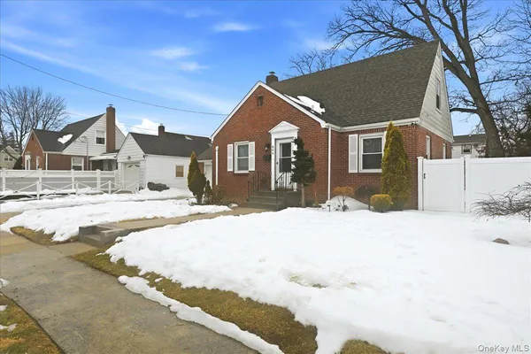 $799,000 | 846 Harrison Street, West Hempstead, NY 11552