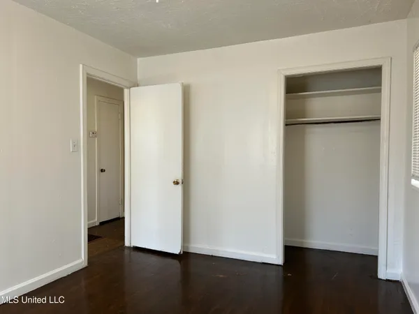 $950 | 230 Savanna Street, Jackson, MS 39212