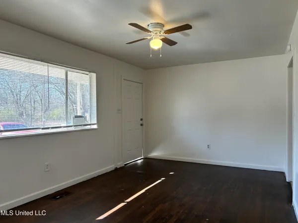 $950 | 230 Savanna Street, Jackson, MS 39212