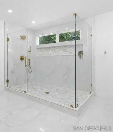 $1,825,000 | 2610 Chestnut Avenue, Carlsbad, CA 92010