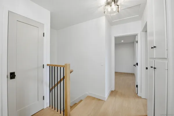 $1,825,000 | 2610 Chestnut Avenue, Carlsbad, CA 92010