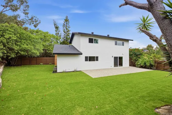 $1,825,000 | 2610 Chestnut Avenue, Carlsbad, CA 92010