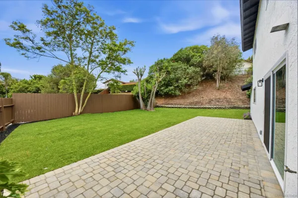 $1,825,000 | 2610 Chestnut Avenue, Carlsbad, CA 92010