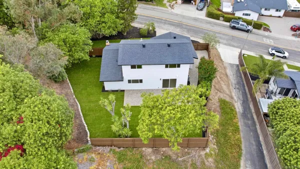 $1,825,000 | 2610 Chestnut Avenue, Carlsbad, CA 92010