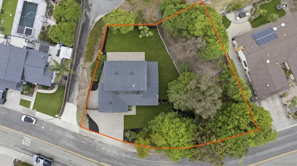 $1,825,000 | 2610 Chestnut Avenue, Carlsbad, CA 92010