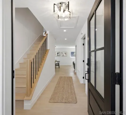 $1,825,000 | 2610 Chestnut Avenue, Carlsbad, CA 92010