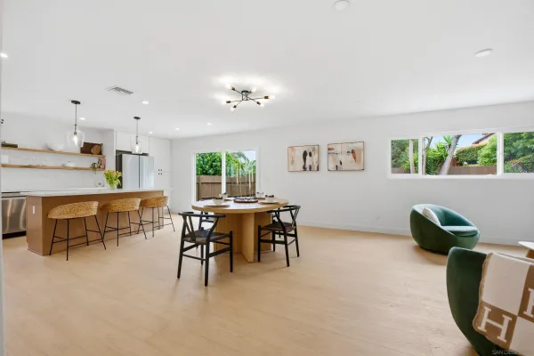 $1,825,000 | 2610 Chestnut Avenue, Carlsbad, CA 92010