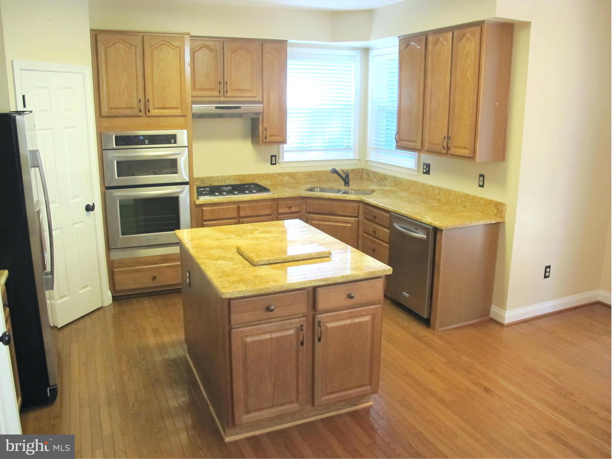 1916 Manor Grove Road Annapolis, MD 21401 - Photo 11 of 27 Kitchen