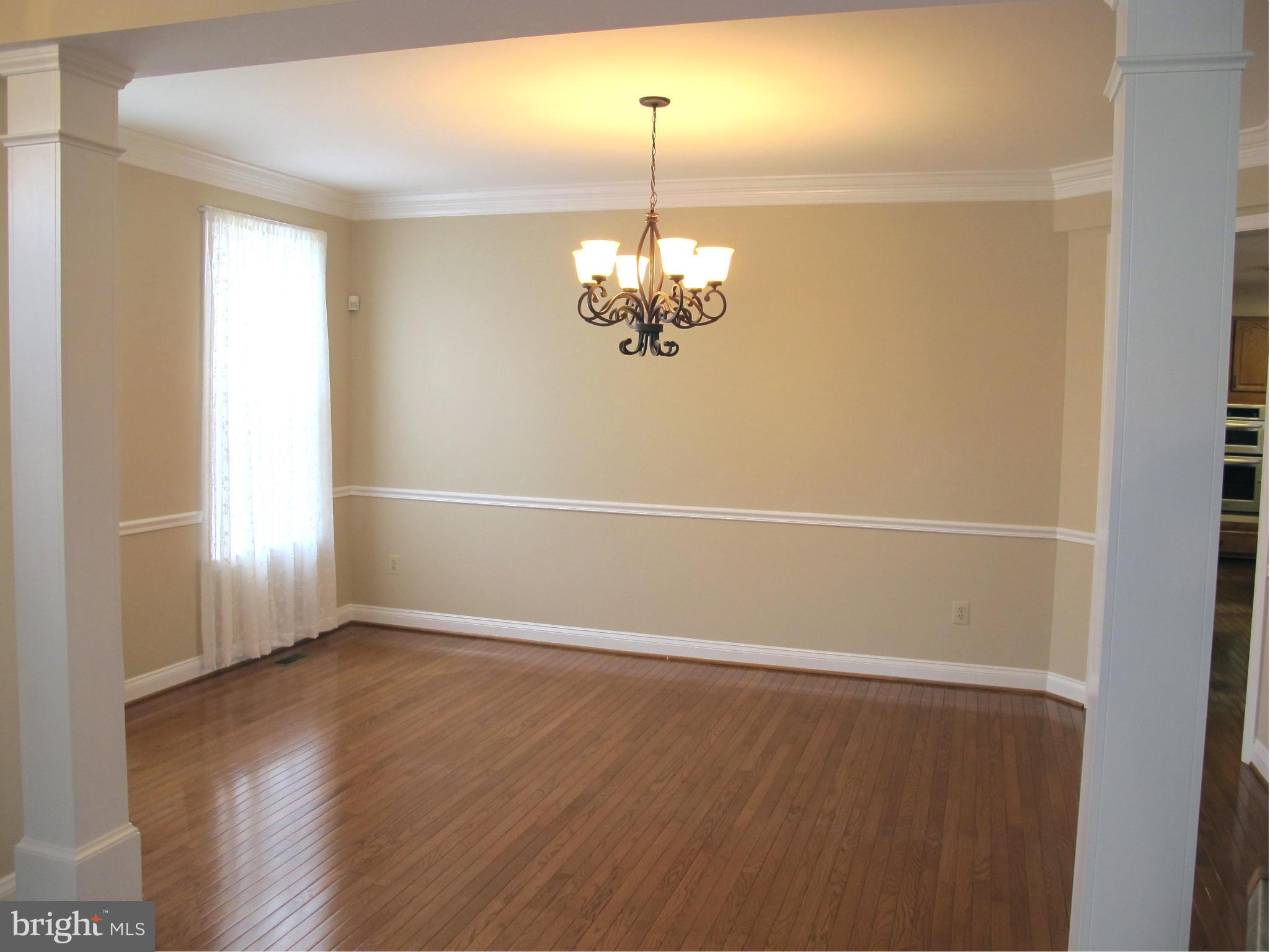 1916 Manor Grove Road Annapolis, MD 21401 - Photo 3 of 27 Dining Room