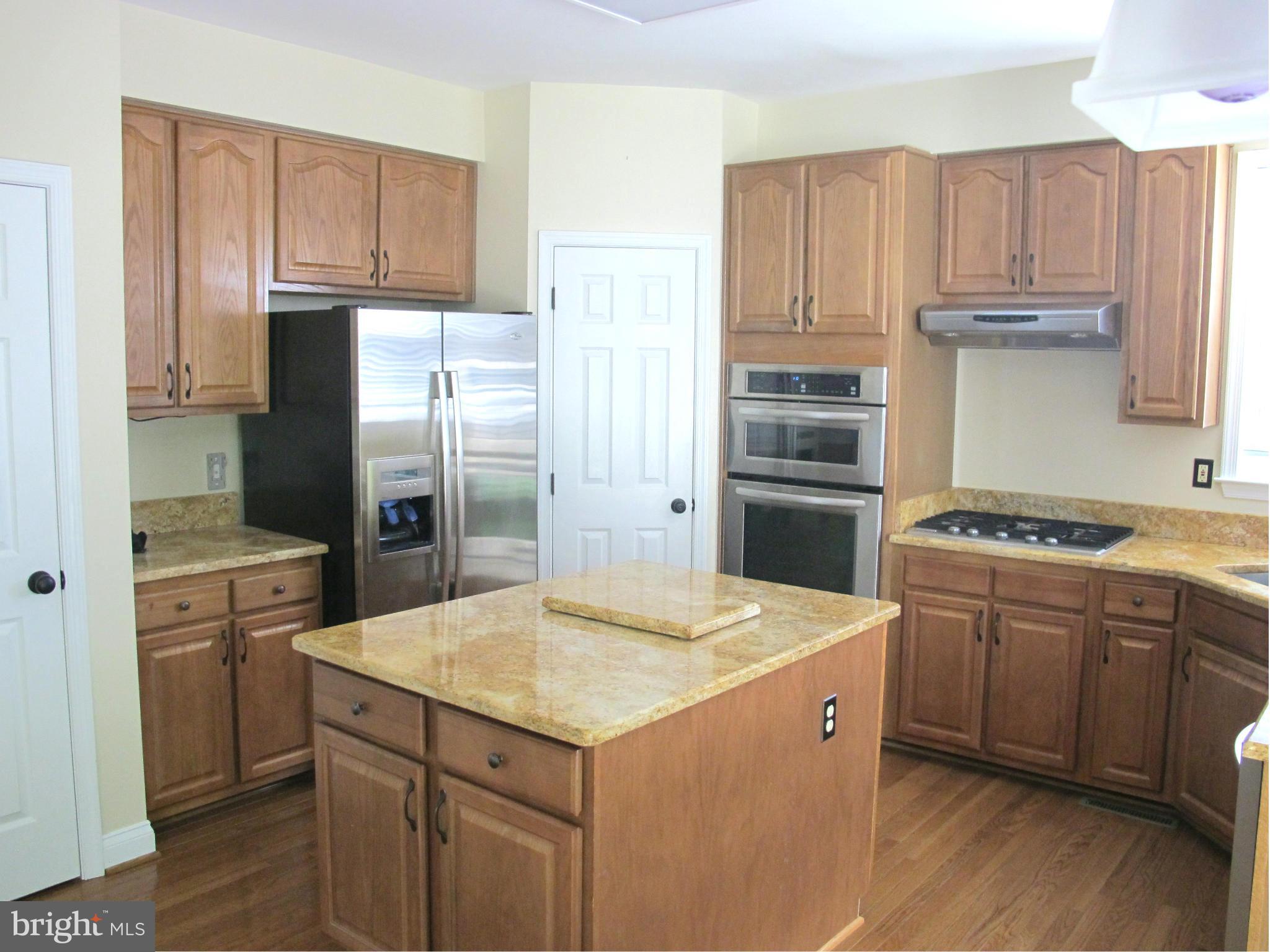 1916 Manor Grove Road Annapolis, MD 21401 - Photo 10 of 27 Kitchen