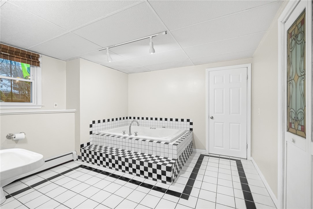 129 Nottingham Drive West Warwick, RI 02893 - Photo 32 of 39