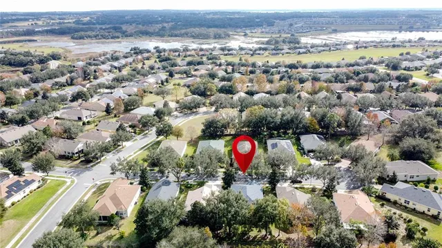 $325,000 | 107 Crescent Moon Drive, Groveland, FL 34736