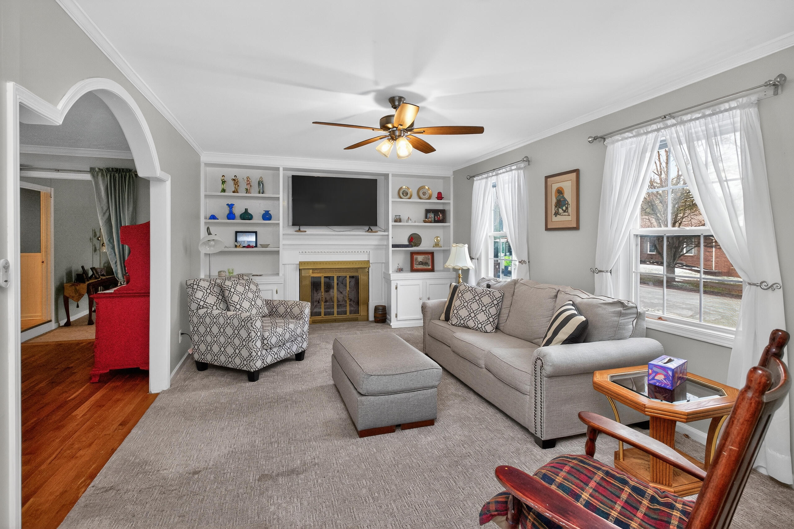 420 Willowbrook Road Winchester, KY 40391 - Photo 4 of 32 living room
