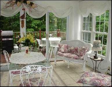 517 McCombs Road Venetia, PA 15367 - Photo 8 of 8 Patio/Deck.