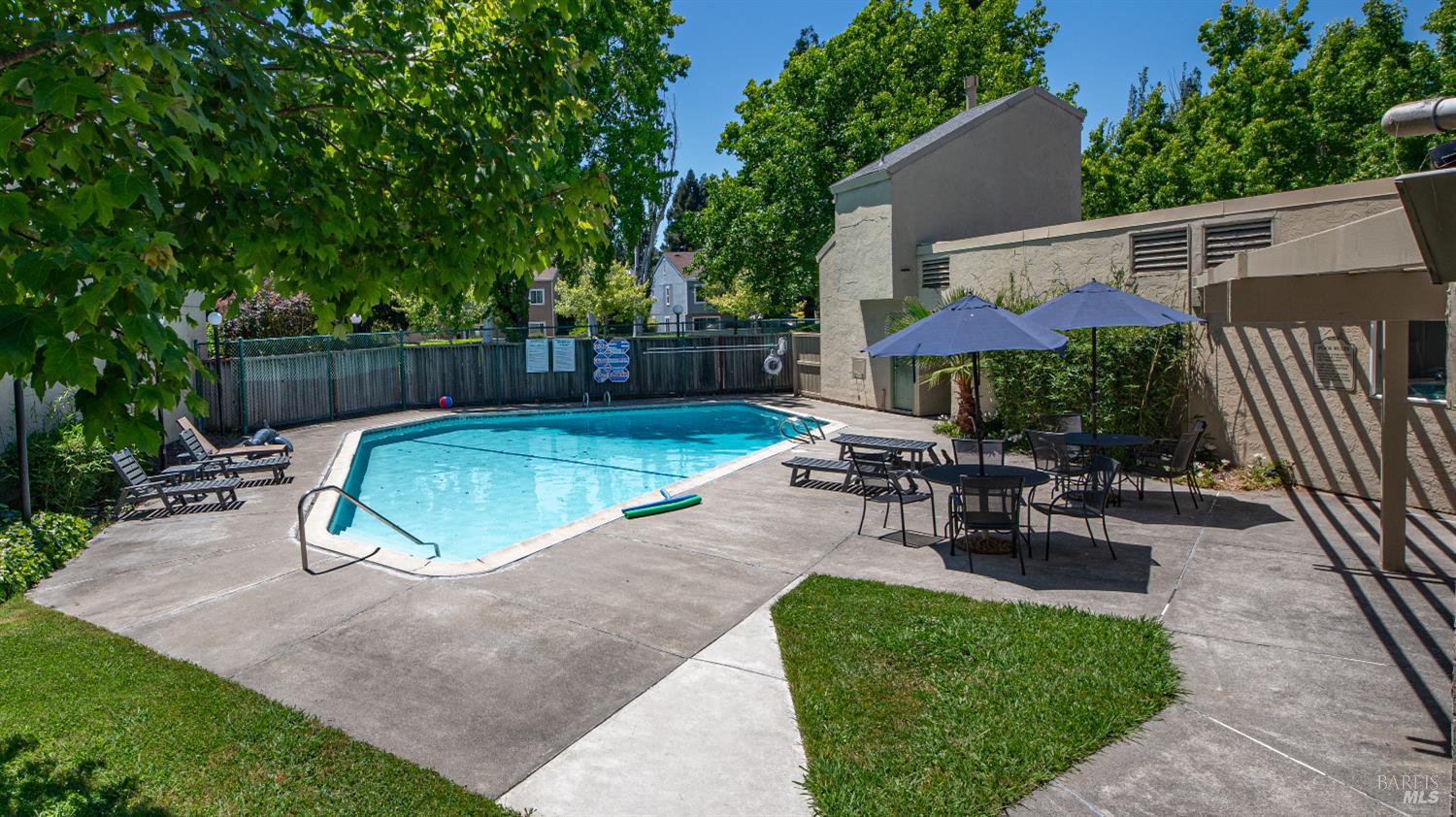 3092 Yulupa Avenue Santa Rosa, CA 95405 - Photo 32 of 33