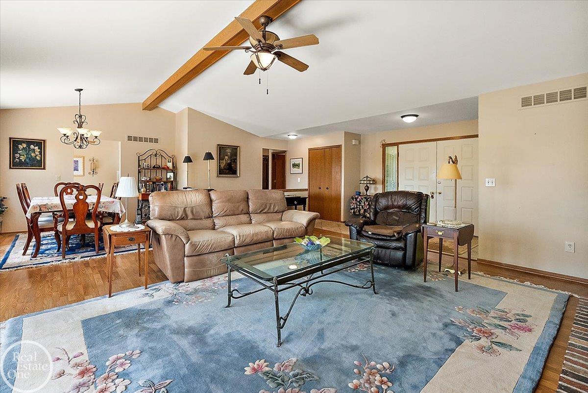 3286 Sandy Point Utica, MI 48316 - Photo 24 of 67
