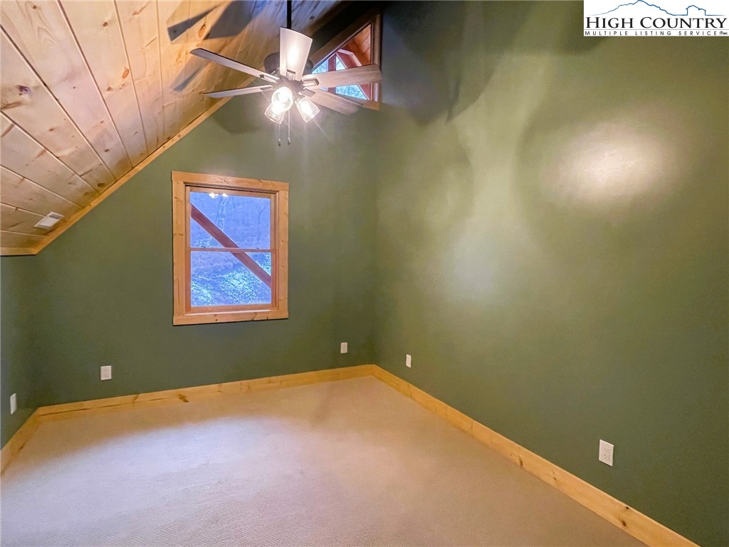 111 Village Cluster Road Beech Mountain, NC 28604 - Photo 17 of 27 a view of a small space