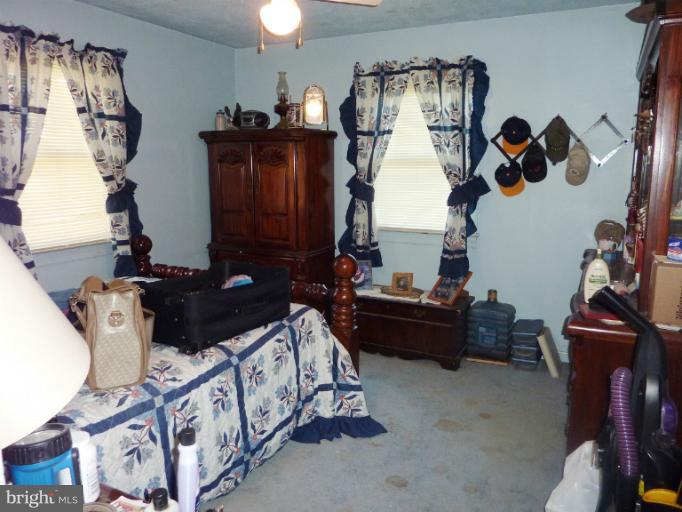 4117 Anderson Road Triangle, VA 22172 - Photo 28 of 30 a bed room with furniture and decor