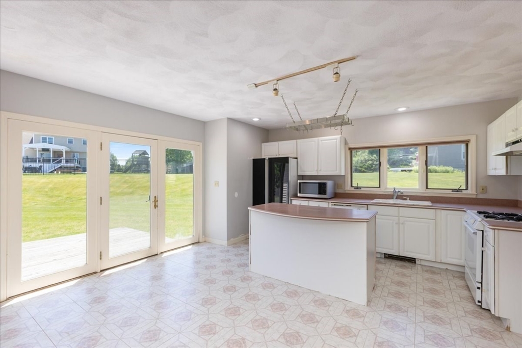 10 Valleyview Farm Road Haverhill, MA 01835 - Photo 11 of 41 Gallery Image 11