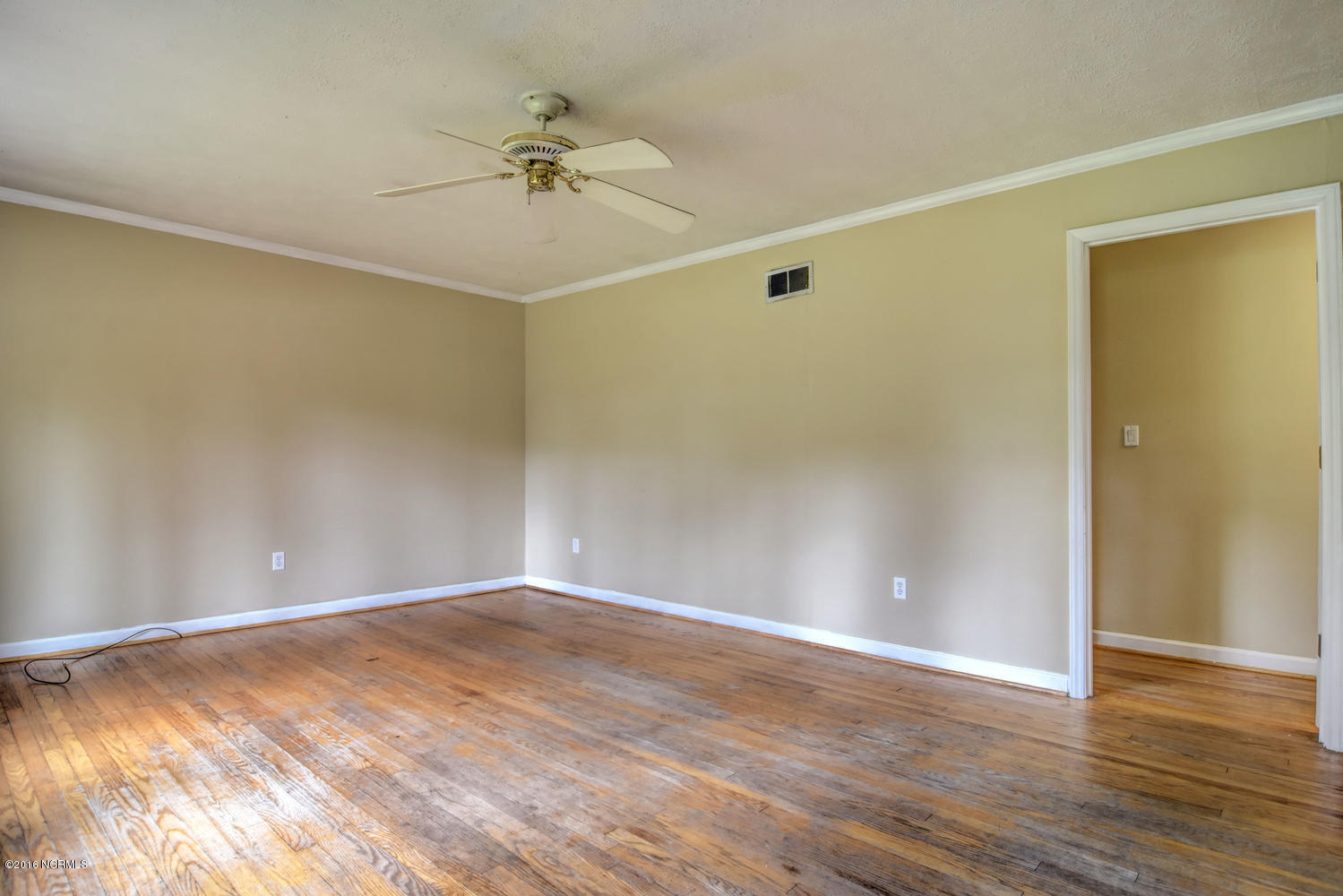 227 Forest Road Wilmington, NC 28403 - Photo 4 of 17 227 Forest Rd Wilmington NC-large-004-4-
