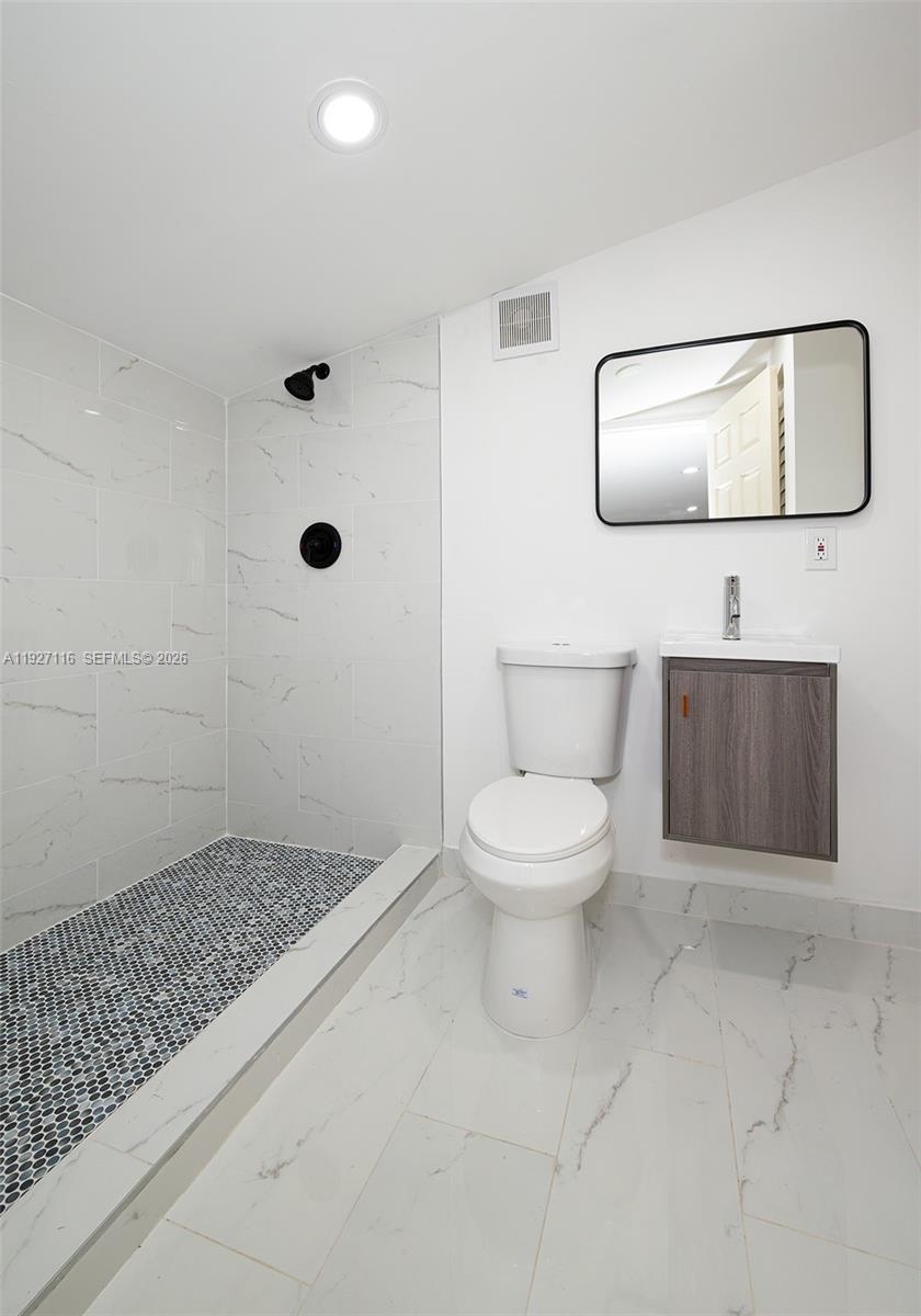 3017 Northwest 2nd Street Pompano Beach, FL 33069 - Photo 13 of 36