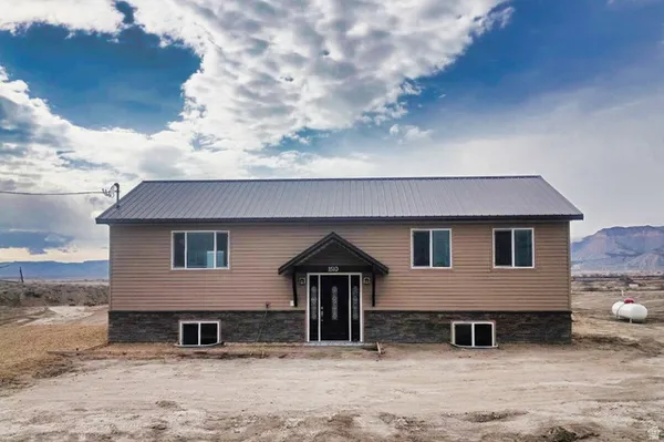 $345,000 | 1510 South Lawrence Road, Huntington, UT 84528