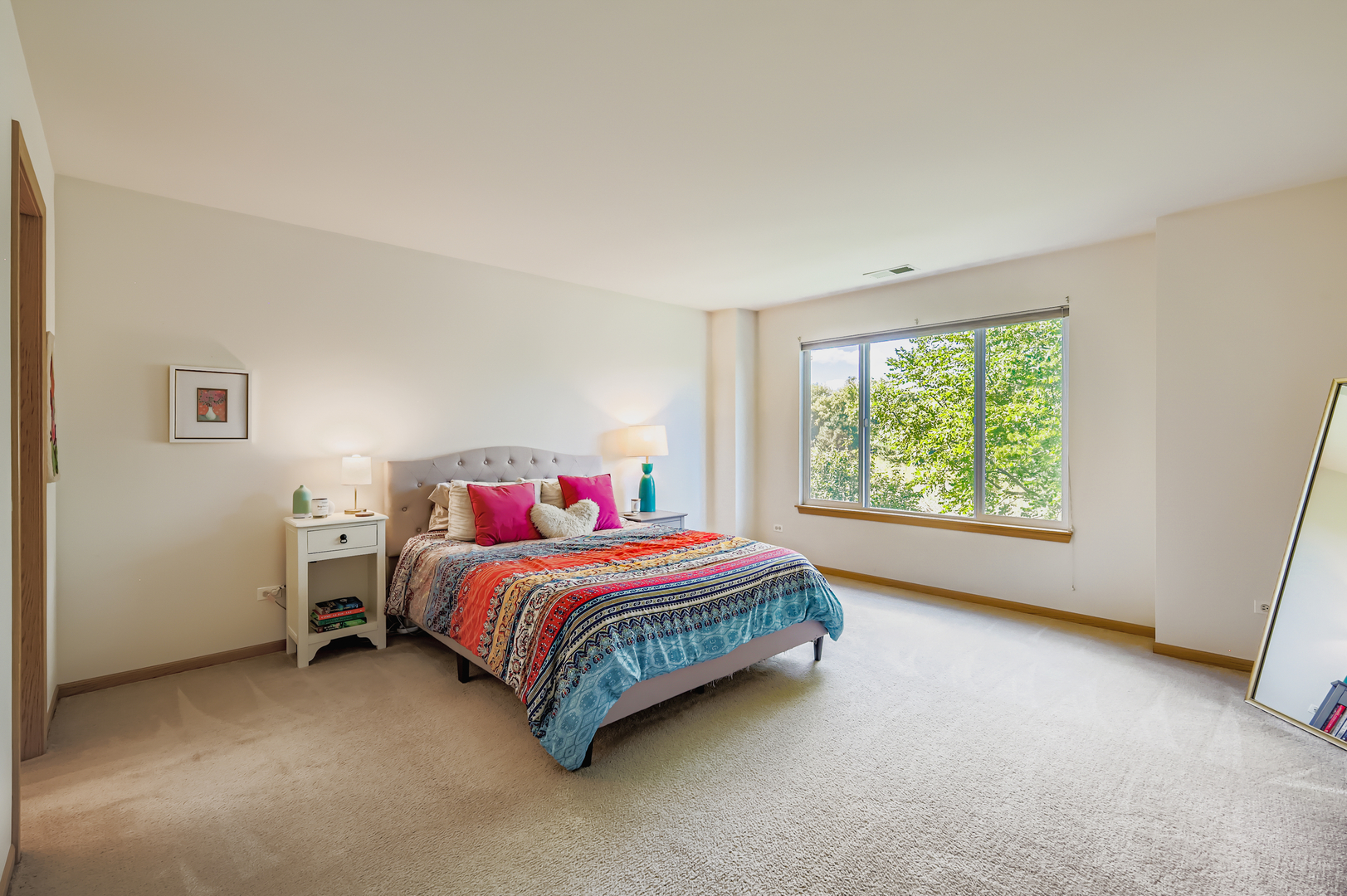1409 Draper Road McHenry, IL 60050 - Photo 15 of 28 a room with a bed and a window