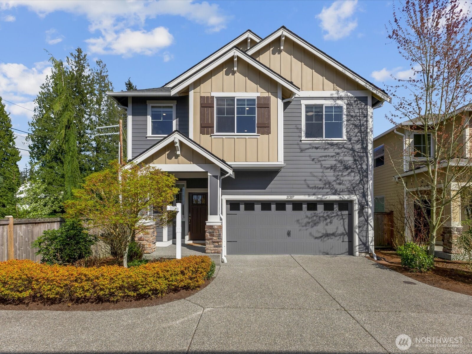 21207 41st Avenue Southeast Bothell, WA 98021 - Photo 2 of 39