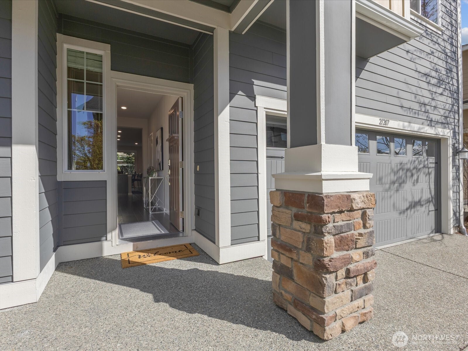 21207 41st Avenue Southeast Bothell, WA 98021 - Photo 4 of 39