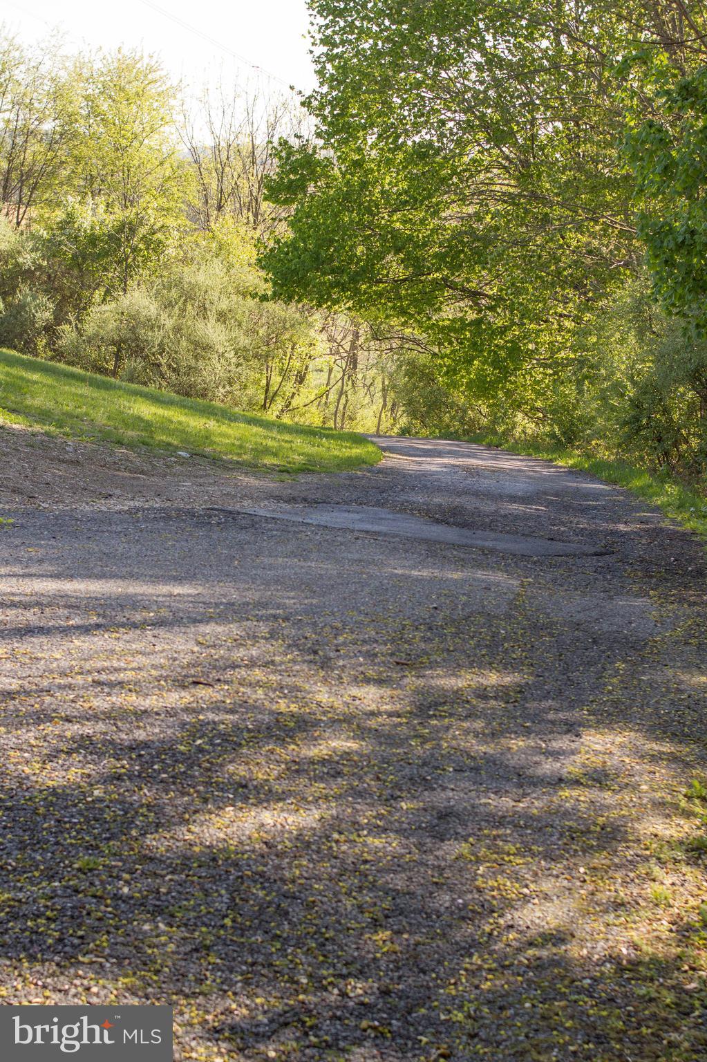 4896 Alesia Lineboro Road Manchester, MD 21102 - Photo 19 of 55 Drive to home