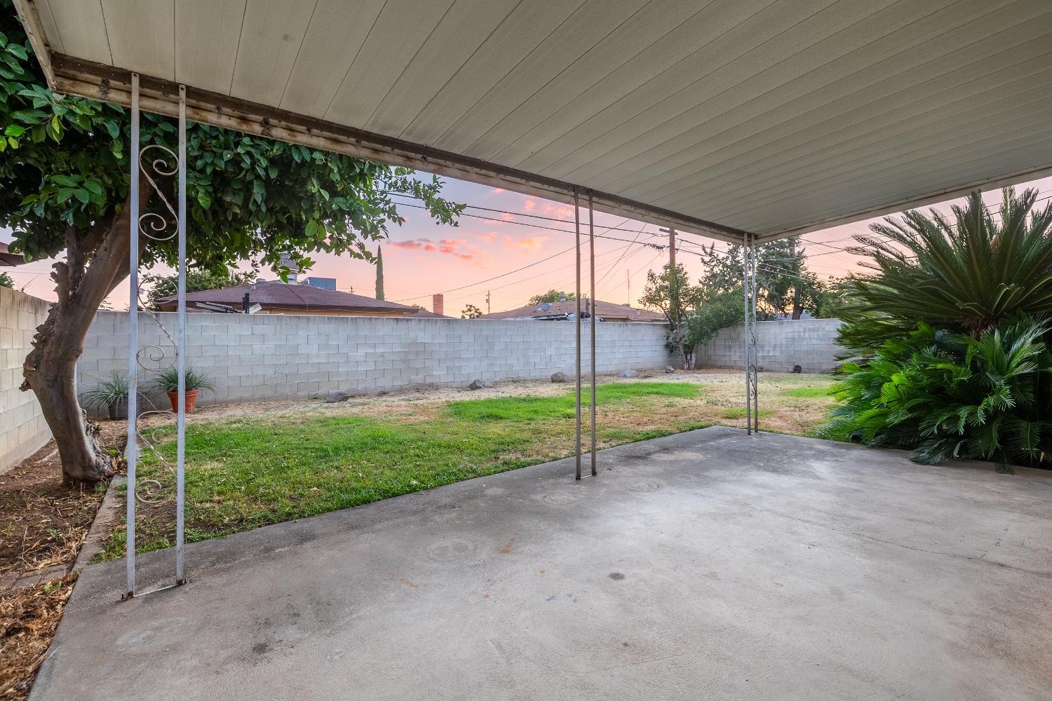 61 West Rall Avenue Clovis, CA 93612 - Photo 23 of 24