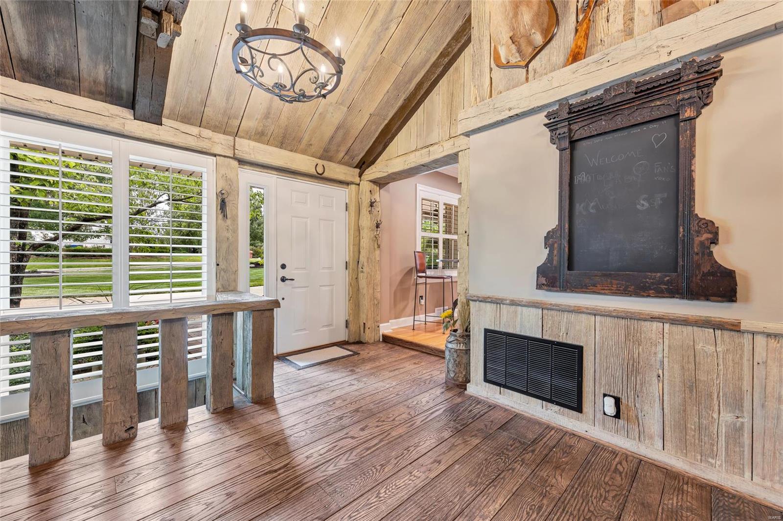10401 East Watson Road St. Louis, MO 63127 - Photo 24 of 99