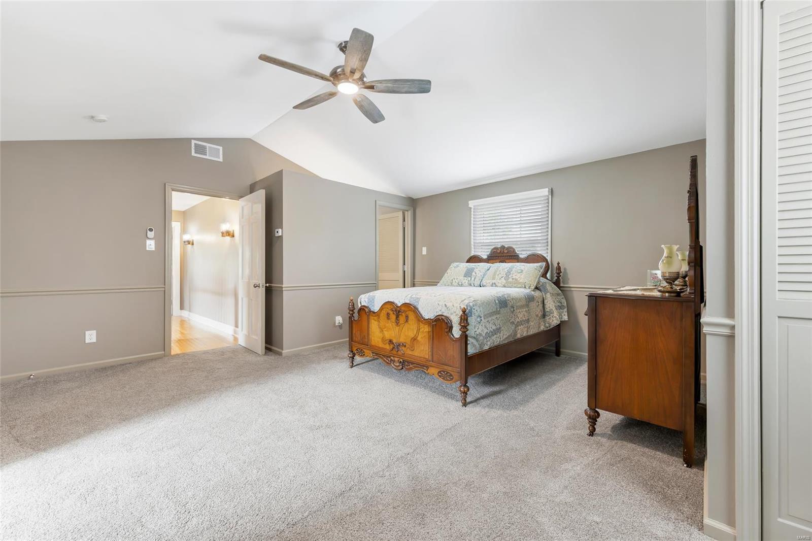 10401 East Watson Road St. Louis, MO 63127 - Photo 65 of 99
