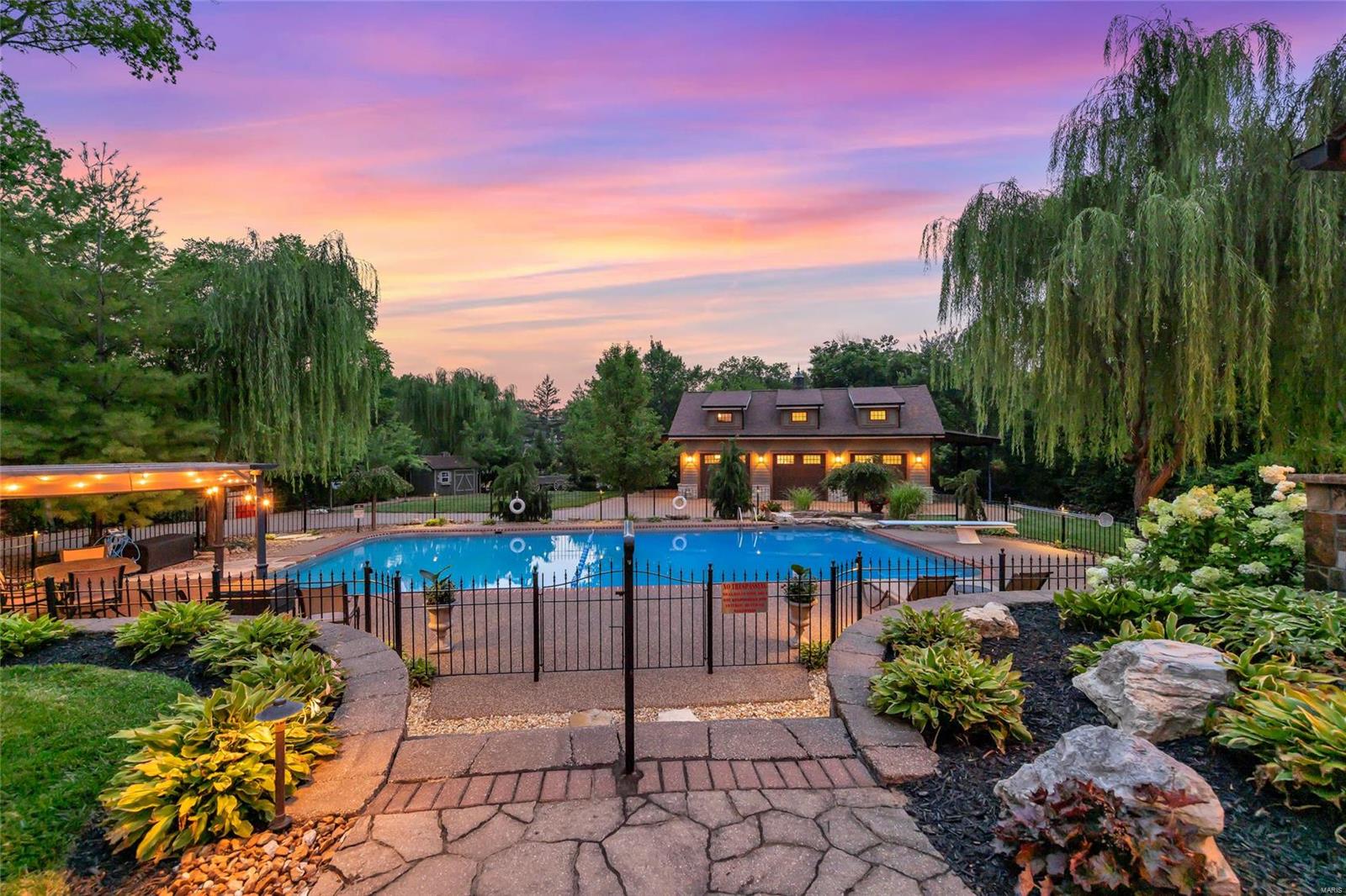 10401 East Watson Road St. Louis, MO 63127 - Photo 86 of 99