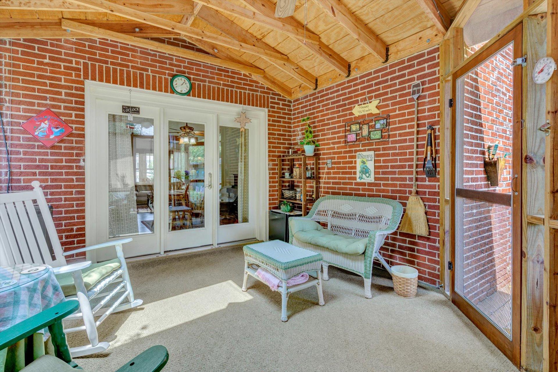 1846 Arlington Road Southwest Roanoke, VA 24015 - Photo 15 of 39 15-080420210048