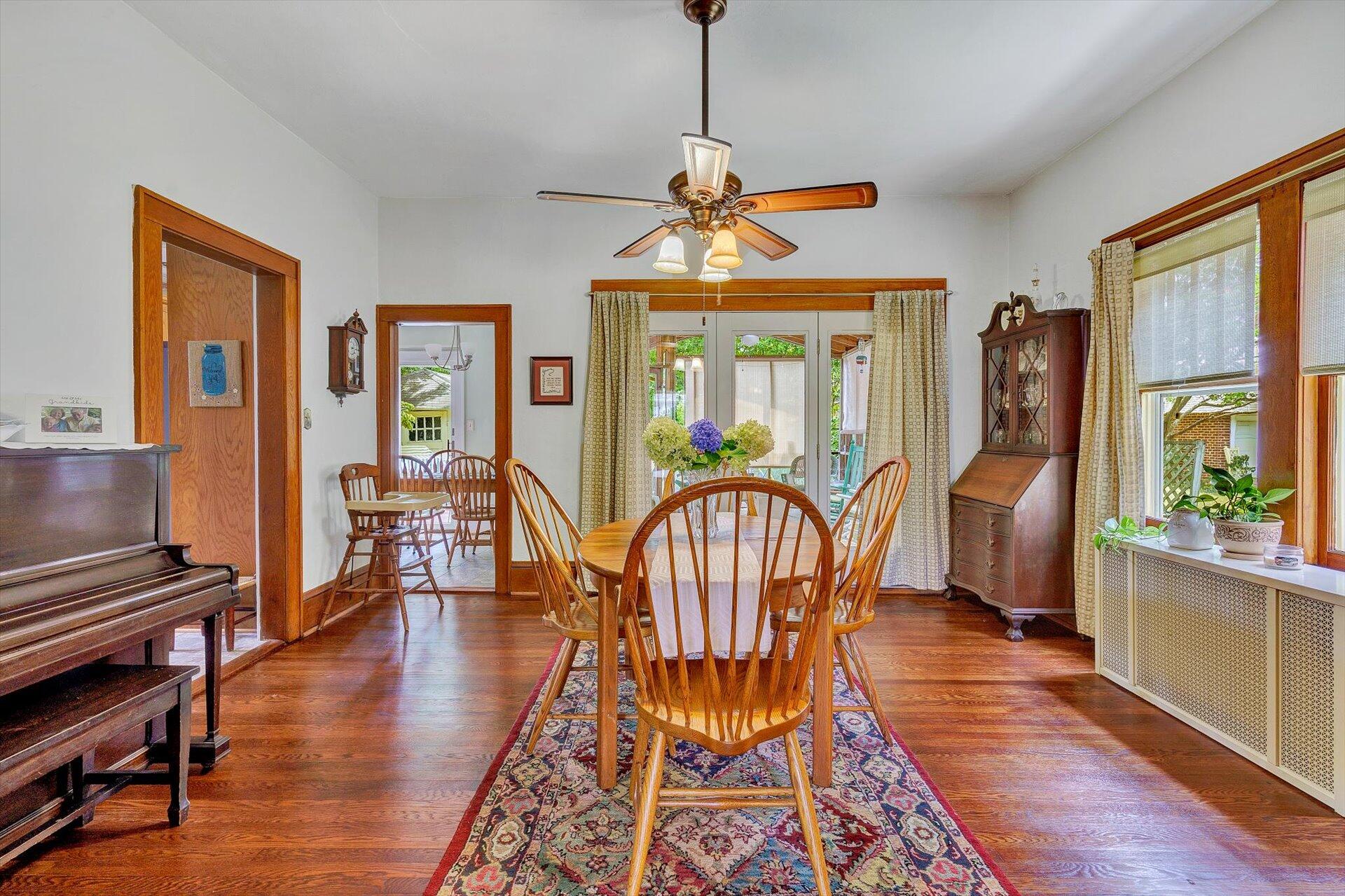 1846 Arlington Road Southwest Roanoke, VA 24015 - Photo 7 of 39 07-080420210040