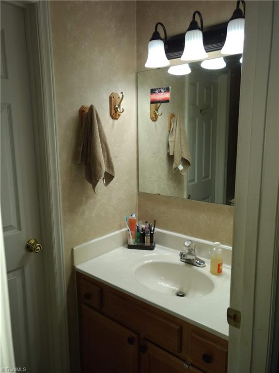 1180 Capella Ridge Road King, NC 27021 - Photo 15 of 20