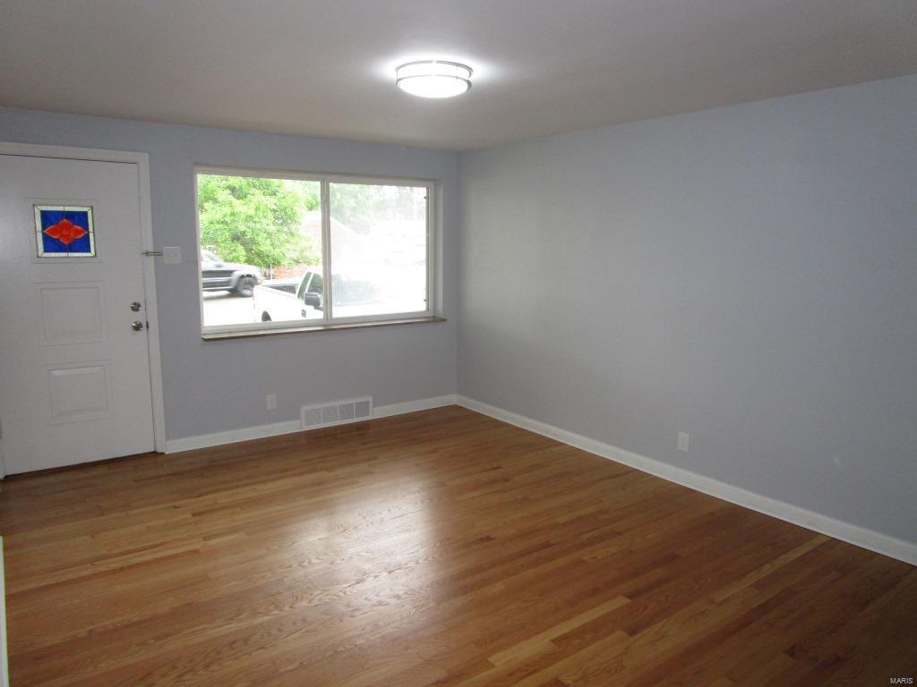 2041 Telegraph Road St. Louis, MO 63125 - Photo 2 of 17 Gallery Image 2