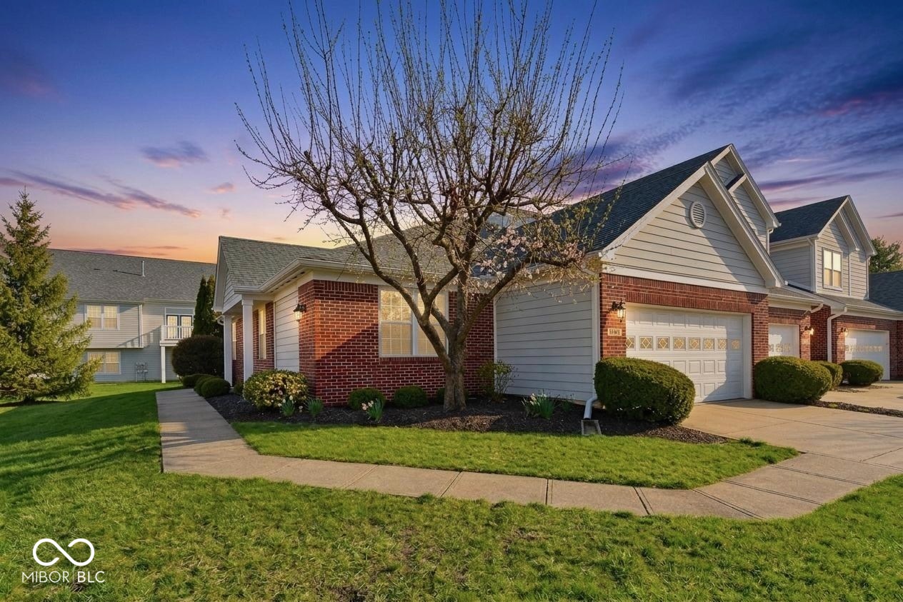 9596 Feather Grass Way Fishers, IN 46038 - Photo 3 of 33