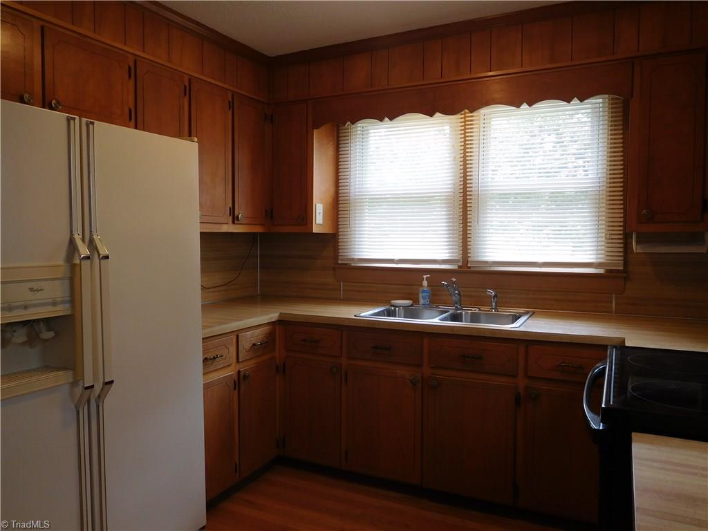 151 Proctor Drive High Point, NC 27265 - Photo 10 of 29 Gallery Image 10