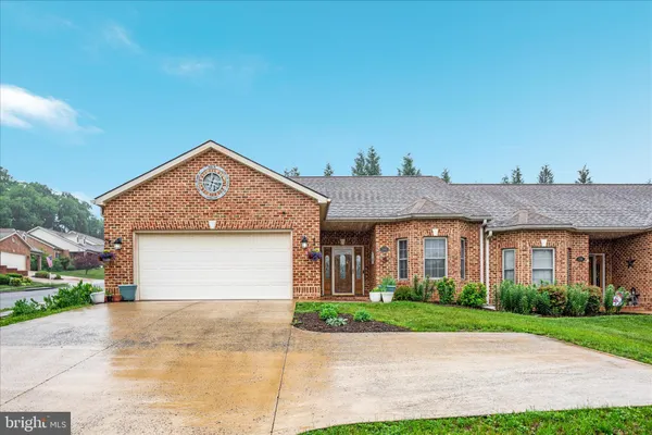 $359,000 | 140 Donna Drive, Woodstock, VA 22664