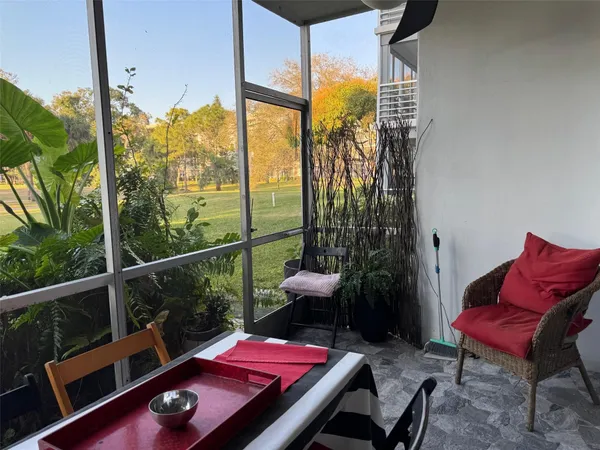 $2,500 | 545 Oaks Lane, Unit 105, Pompano Beach, FL 33069