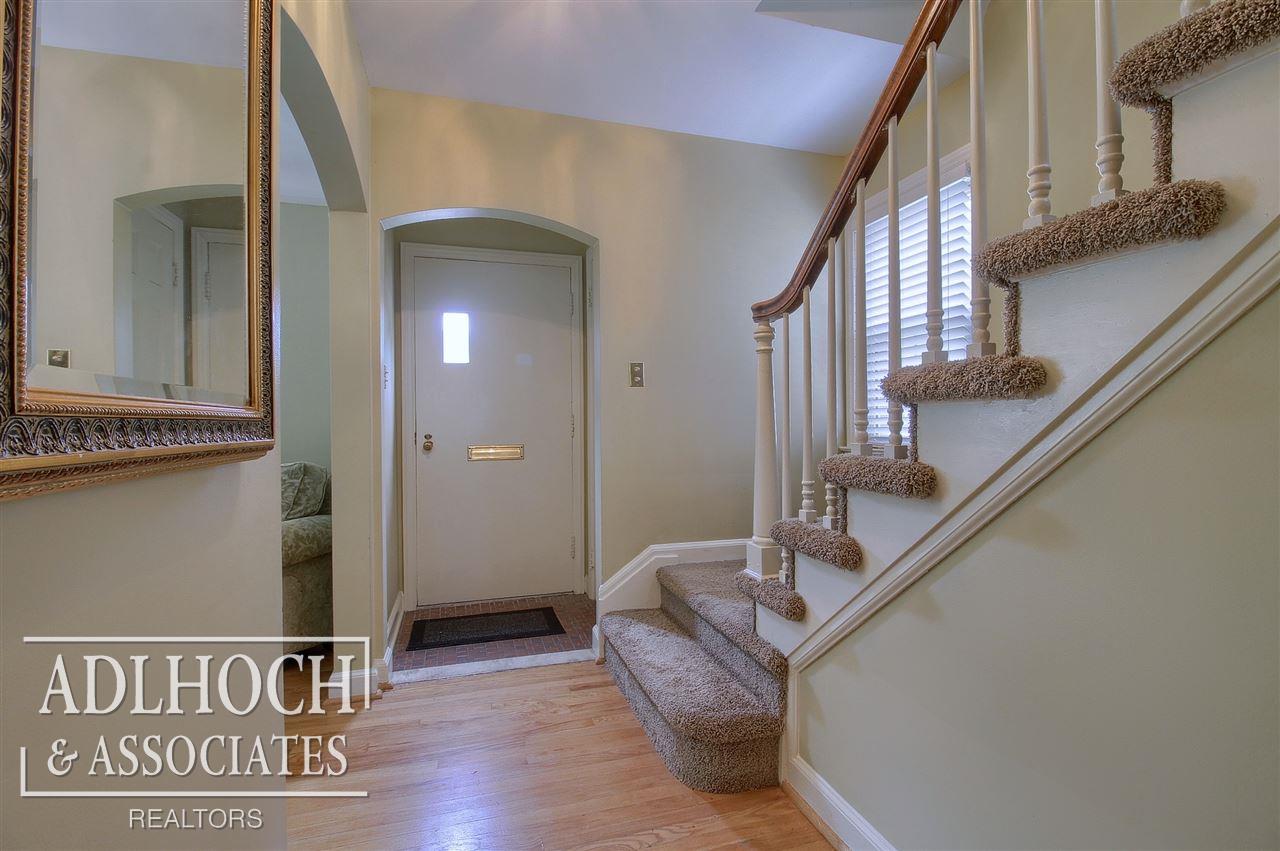 1608 Hampton Road Grosse Pointe, MI 48236 - Photo 14 of 30 31361774-13.JPG
