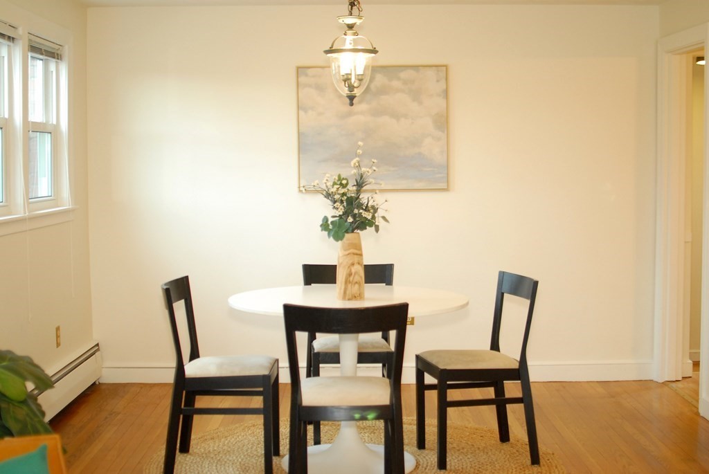 86 Stoneleigh Road Watertown, MA 02472 - Photo 7 of 30 Gallery Image 7