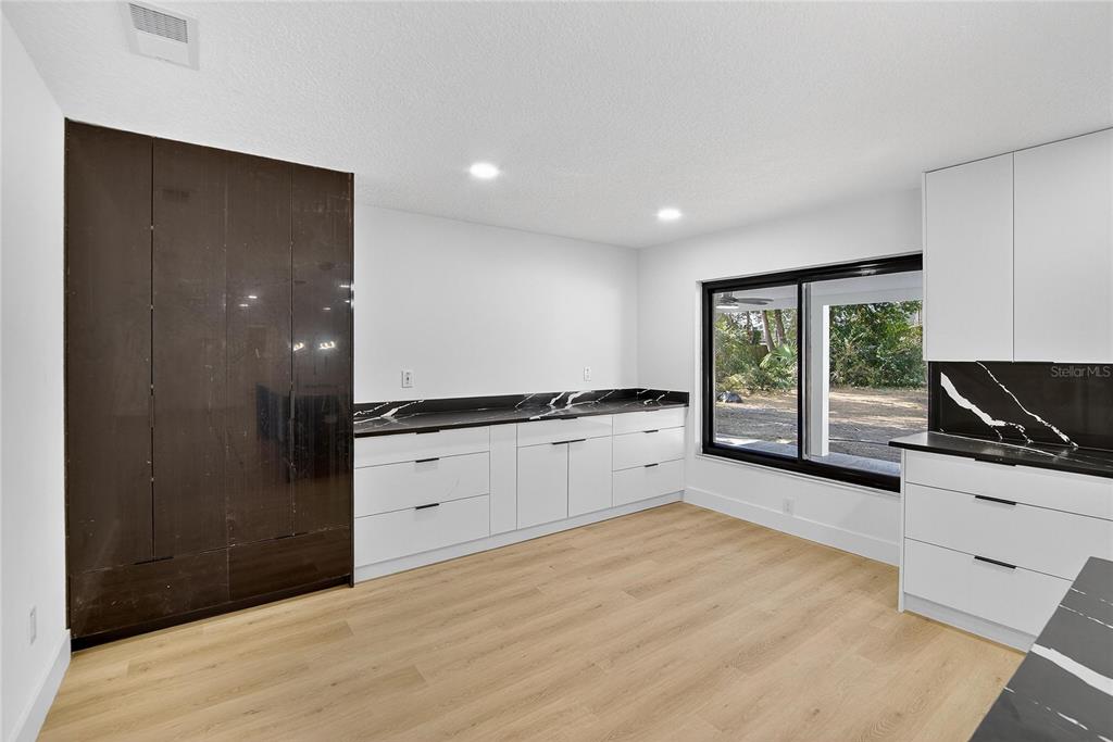 2512 Brucken Road Brandon, FL 33511 - Photo 15 of 81