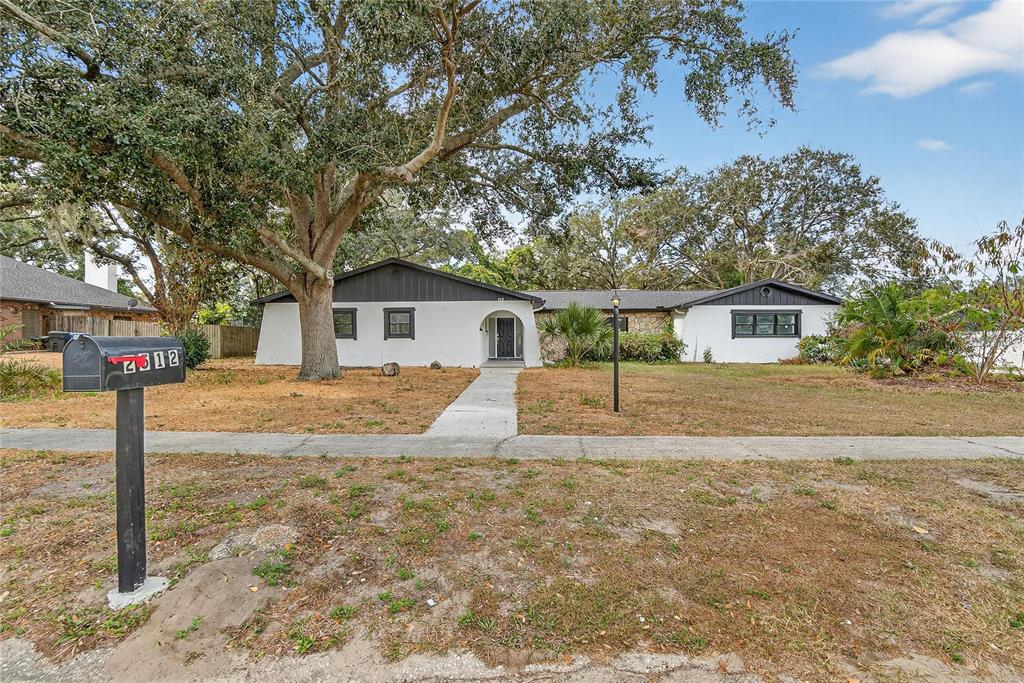 2512 Brucken Road Brandon, FL 33511 - Photo 4 of 81