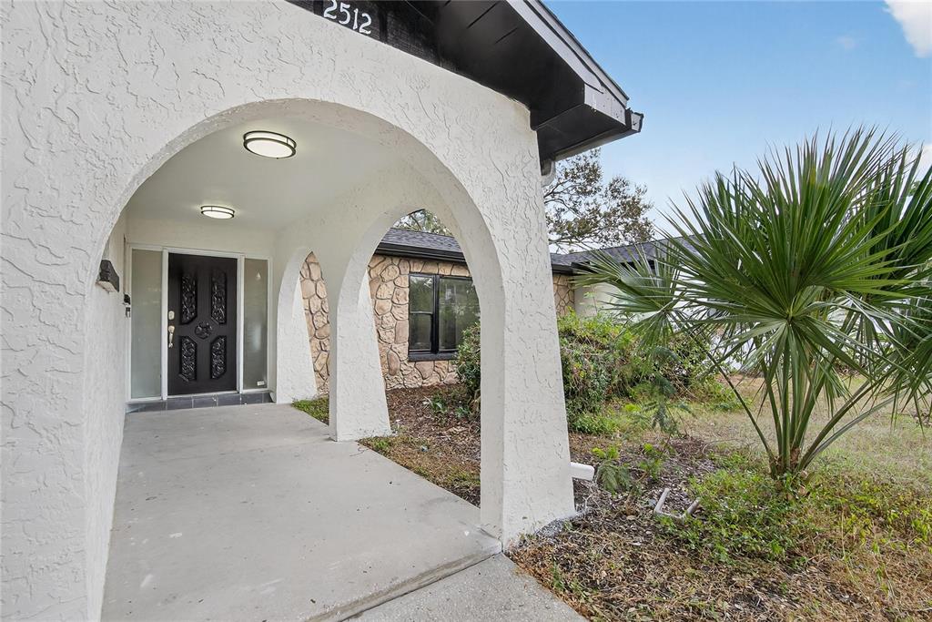 2512 Brucken Road Brandon, FL 33511 - Photo 5 of 81