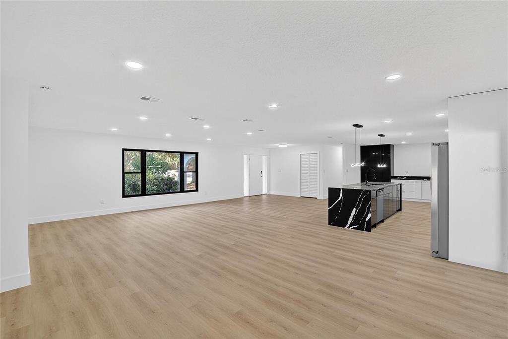 2512 Brucken Road Brandon, FL 33511 - Photo 8 of 81